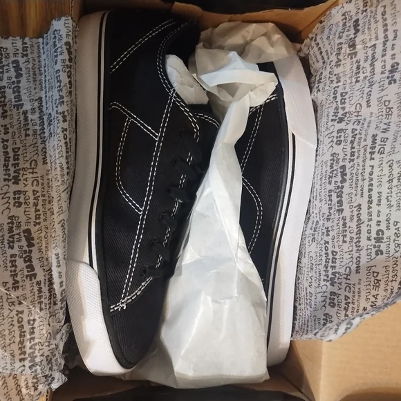 Pastry Dance Sneakers - Picture 2 of 6